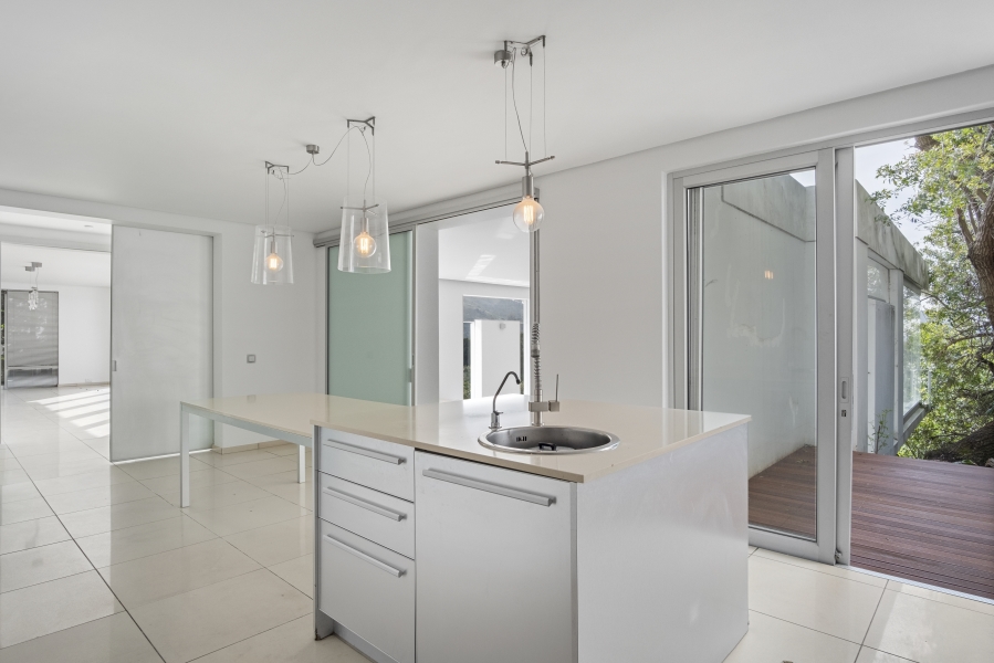 4 Bedroom Property for Sale in Higgovale Western Cape